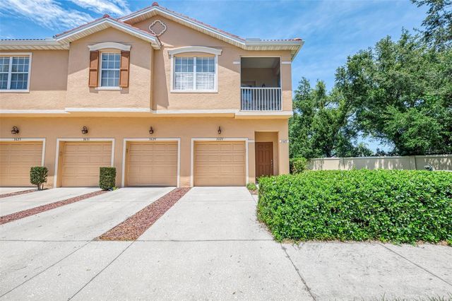 3627 PARKRIDGE CIRCLE 11-203, Sarasota, FL 34243