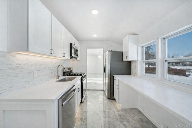 14 Morton Street, Brentwood, NY 11717