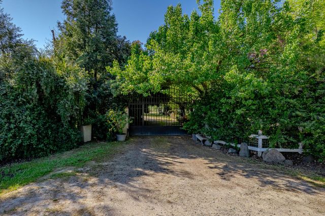 11786 Walmort Rd, Wilton, CA 95693