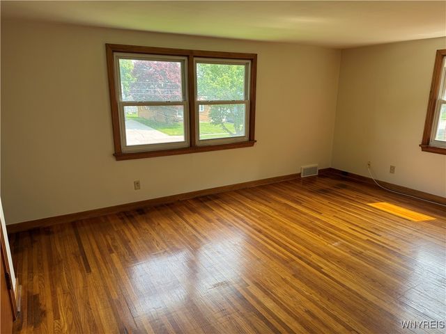 189 Euclid Avenue, Hamburg, NY 14075