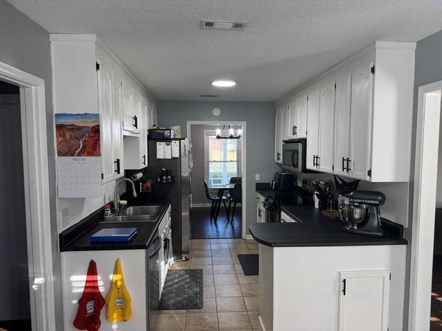 105 Fieldbrook, Enterprise, AL 36330