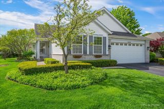 1624 Mansfield Drive, Aurora, IL 60502