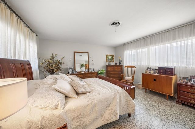 1820 STANFORD LANE, Sarasota, FL 34231