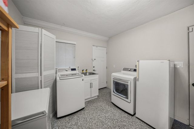 1820 STANFORD LANE, Sarasota, FL 34231