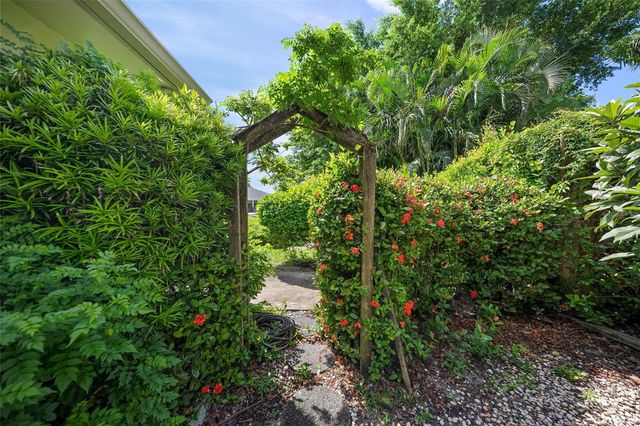 1820 STANFORD LANE, Sarasota, FL 34231