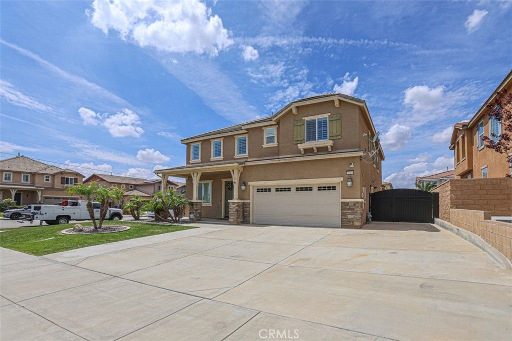 Image 2 of property listing at 5424 Daytime Avenue, Fontana, CA 92336