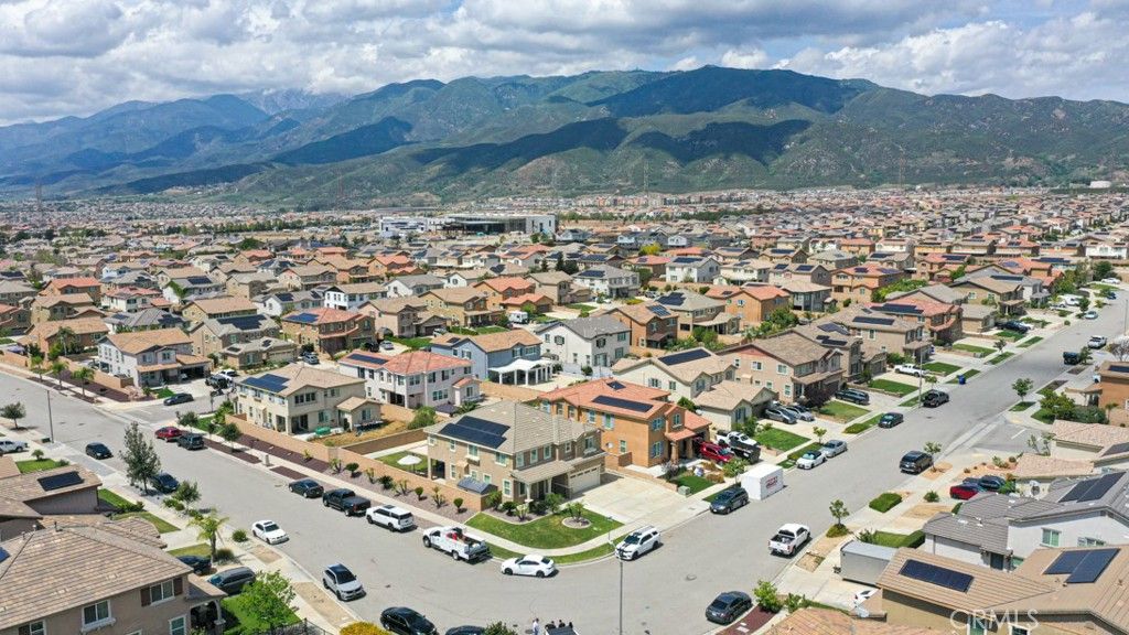 Image 34 of property listing at 5424 Daytime Avenue, Fontana, CA 92336