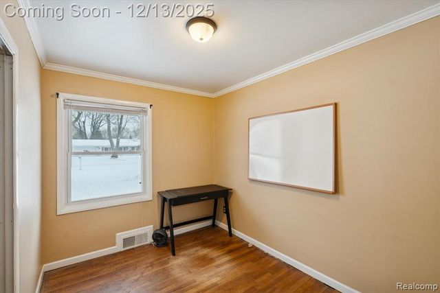 21376 Wendell Street, Clinton Township, MI 48036