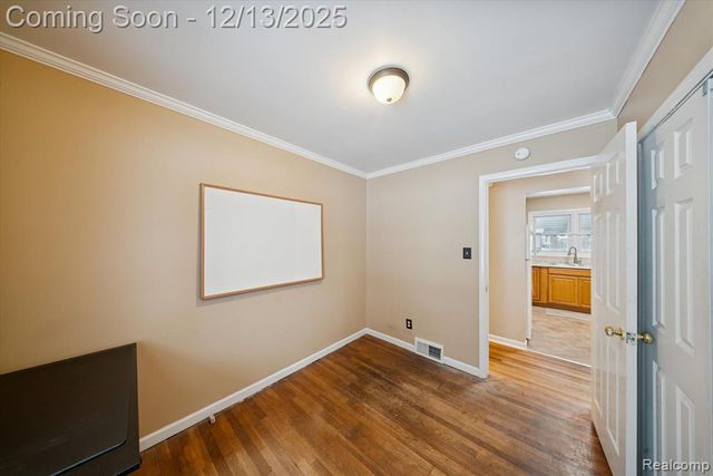 21376 Wendell Street, Clinton Township, MI 48036