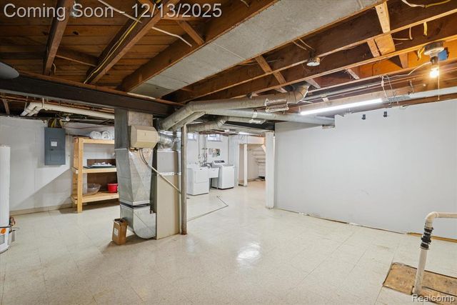 21376 Wendell Street, Clinton Township, MI 48036