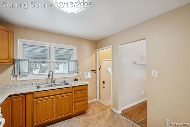 21376 Wendell Street, Clinton Township, MI 48036