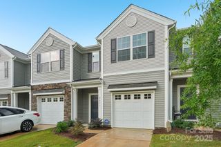 9051 Lowfalls Lane, Charlotte, NC 28216
