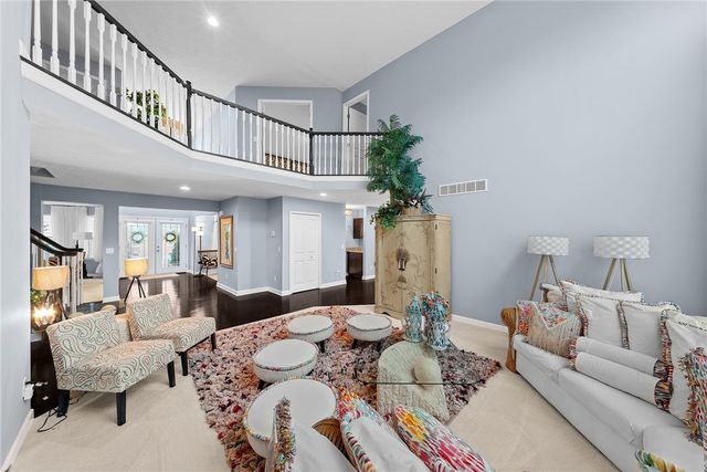 603 Oak Tree Ct, Bridgeville, PA 15017