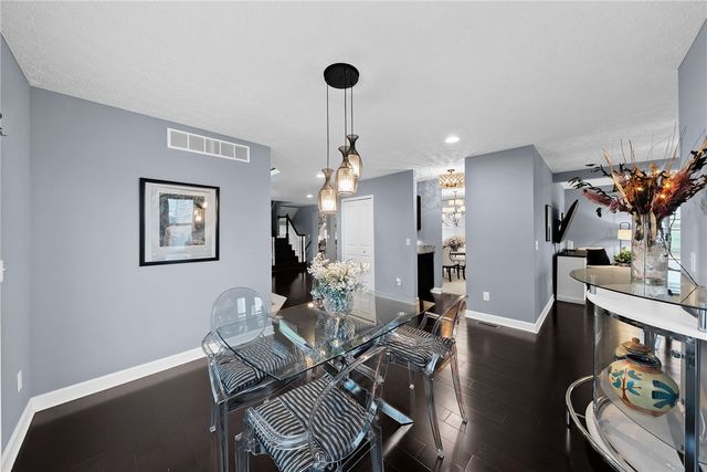 603 Oak Tree Ct, Bridgeville, PA 15017