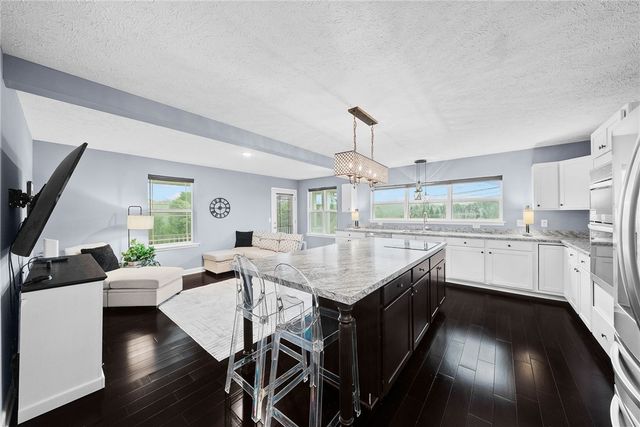 603 Oak Tree Ct, Bridgeville, PA 15017