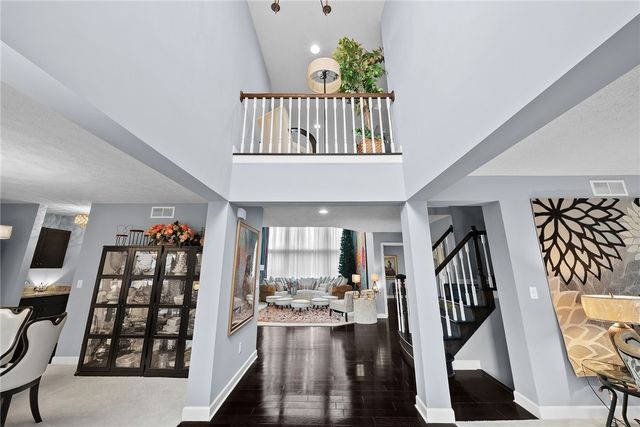 603 Oak Tree Ct, Bridgeville, PA 15017