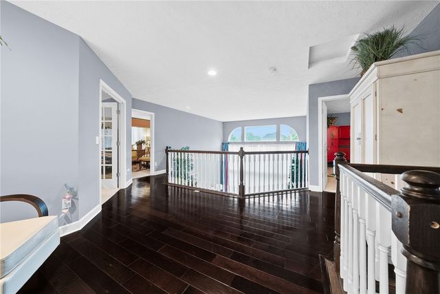 603 Oak Tree Ct, Bridgeville, PA 15017