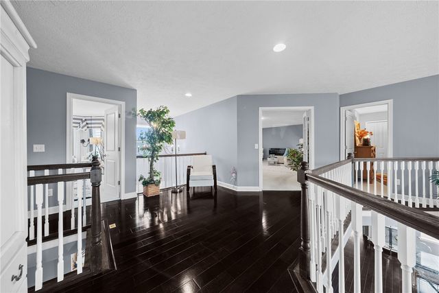 603 Oak Tree Ct, Bridgeville, PA 15017