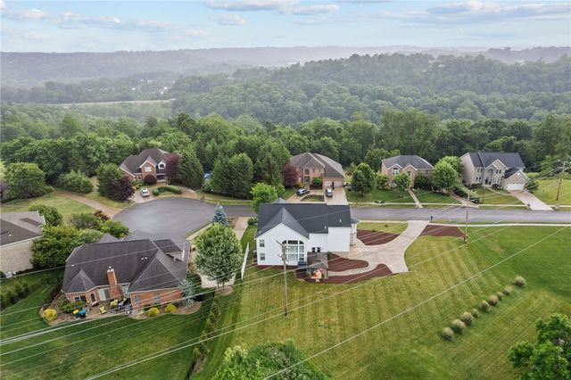 603 Oak Tree Ct, Bridgeville, PA 15017