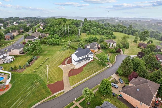 603 Oak Tree Ct, Bridgeville, PA 15017