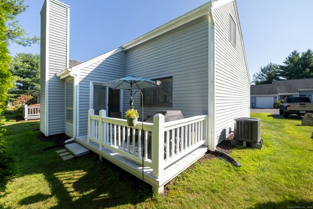 112 Cannon Ridge Drive 112, Watertown, CT 06795