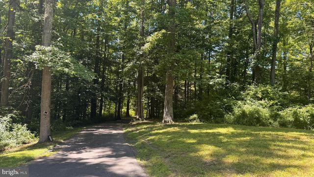 6380 VALLEY RD, La Plata, MD 20646