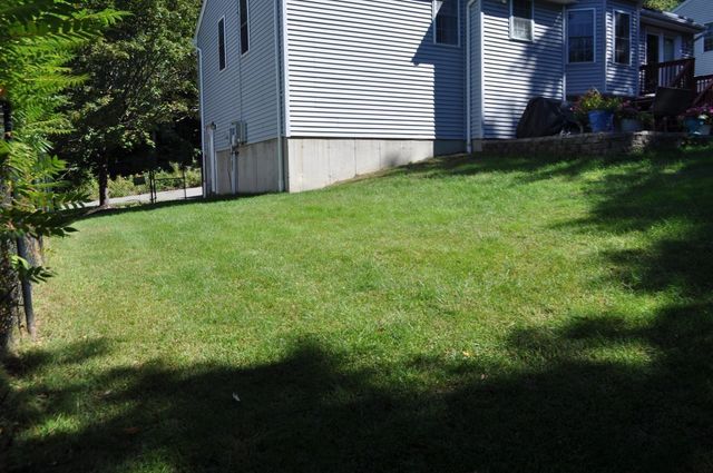 37 Moreland Green Dr, Worcester, MA 01609