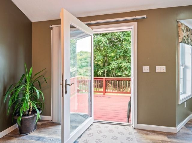 37 Moreland Green Dr, Worcester, MA 01609