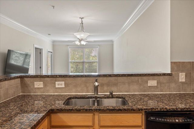 2244 Ashley Crossing Drive 324, Charleston, SC 29414