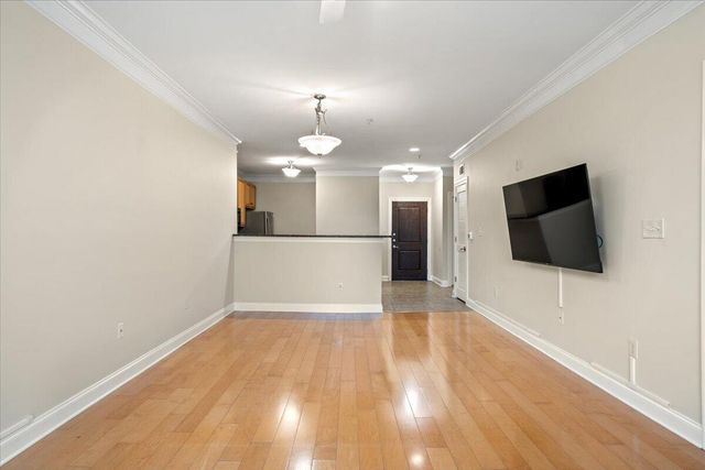 2244 Ashley Crossing Drive 324, Charleston, SC 29414