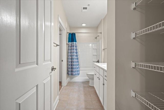 2244 Ashley Crossing Drive 324, Charleston, SC 29414