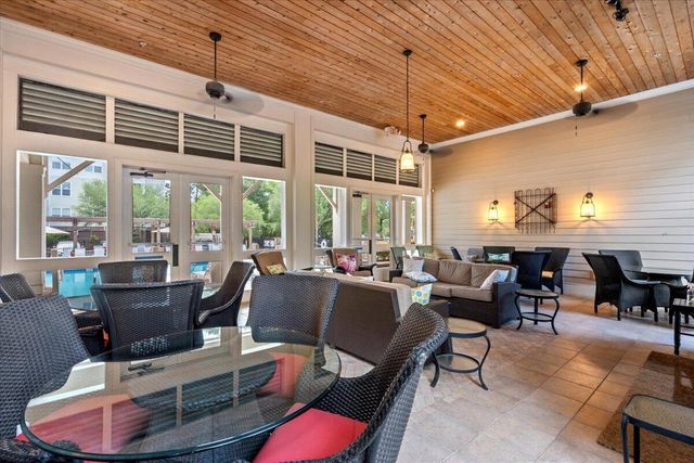 2244 Ashley Crossing Drive 324, Charleston, SC 29414