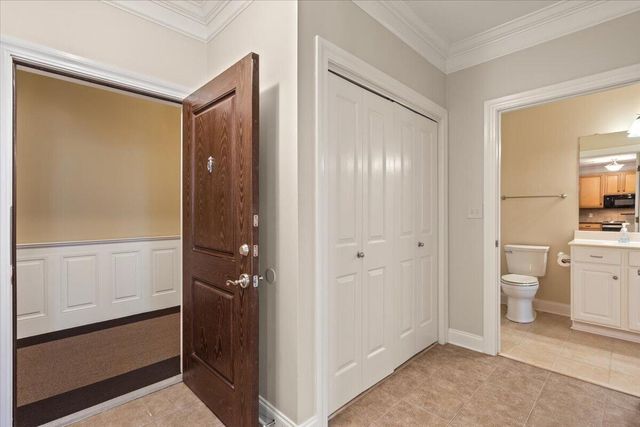 2244 Ashley Crossing Drive 324, Charleston, SC 29414
