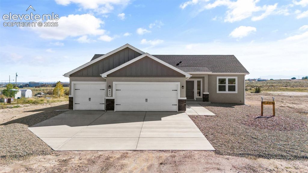 832 E Loma Drive, Pueblo West, CO 81007 — exterior