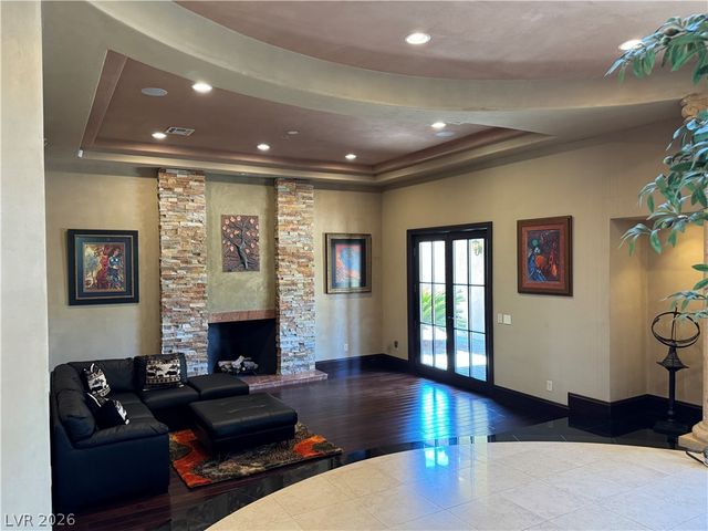 1800 Amarone Way, Henderson, NV 89012