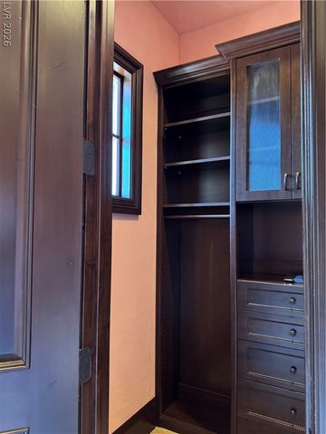 1800 Amarone Way, Henderson, NV 89012