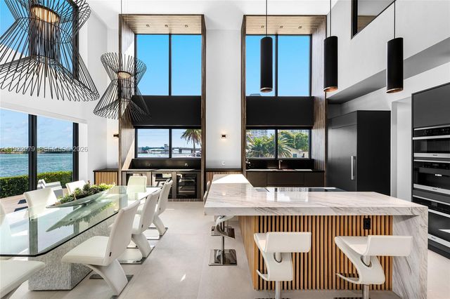 1270 NE 82nd St, Miami, FL 33138