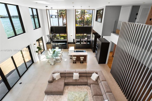 1270 NE 82nd St, Miami, FL 33138