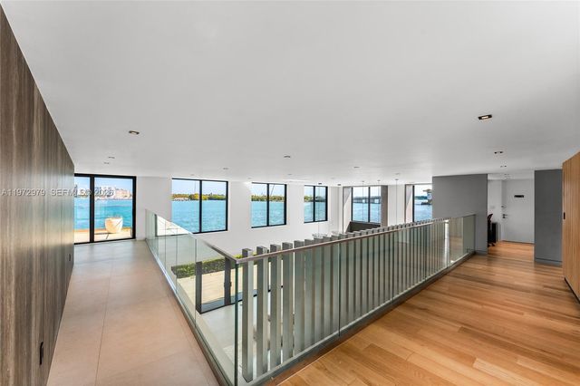 1270 NE 82nd St, Miami, FL 33138