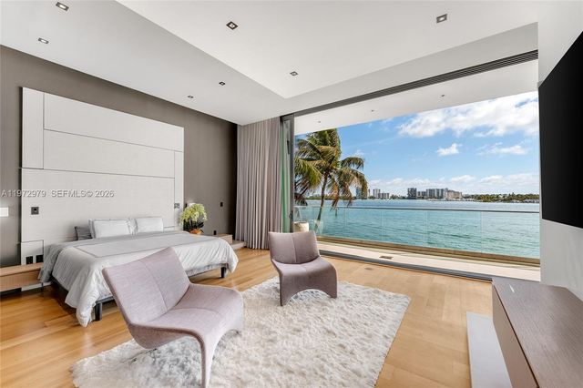 1270 NE 82nd St, Miami, FL 33138