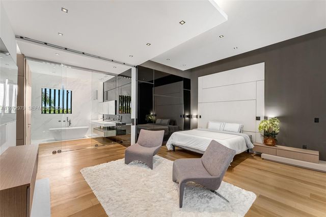 1270 NE 82nd St, Miami, FL 33138