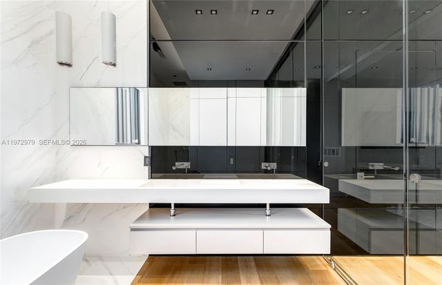 1270 NE 82nd St, Miami, FL 33138