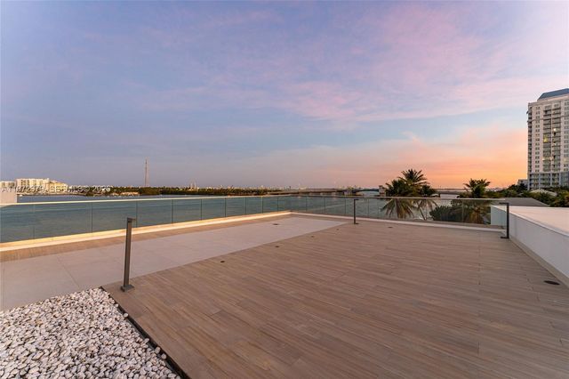 1270 NE 82nd St, Miami, FL 33138