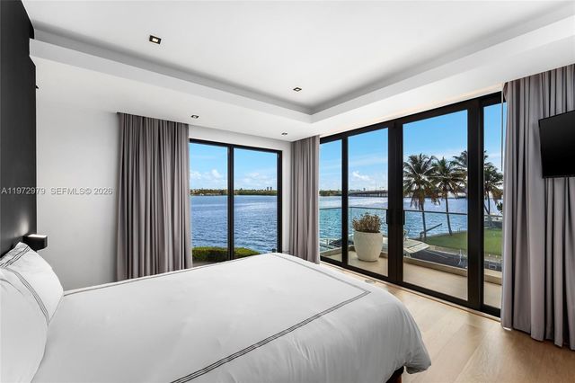 1270 NE 82nd St, Miami, FL 33138