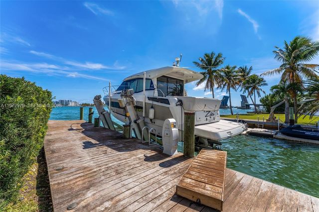 1270 NE 82nd St, Miami, FL 33138