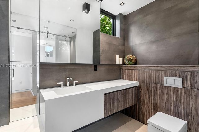 1270 NE 82nd St, Miami, FL 33138