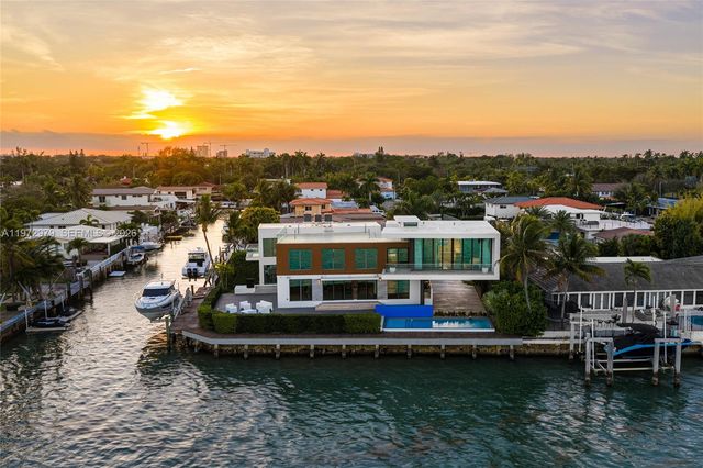 1270 NE 82nd St, Miami, FL 33138