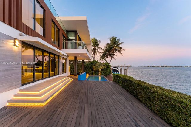 1270 NE 82nd St, Miami, FL 33138