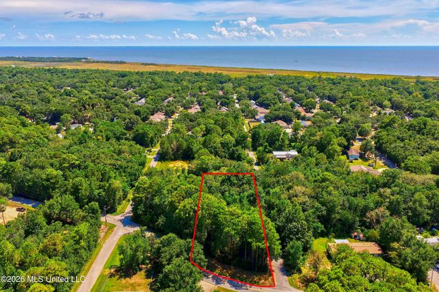 1808 S 8th Street, Ocean Springs, MS 39564