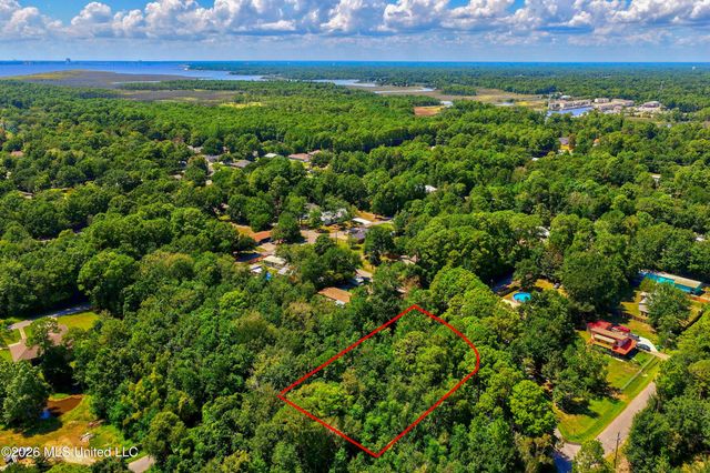 1808 S 8th Street, Ocean Springs, MS 39564